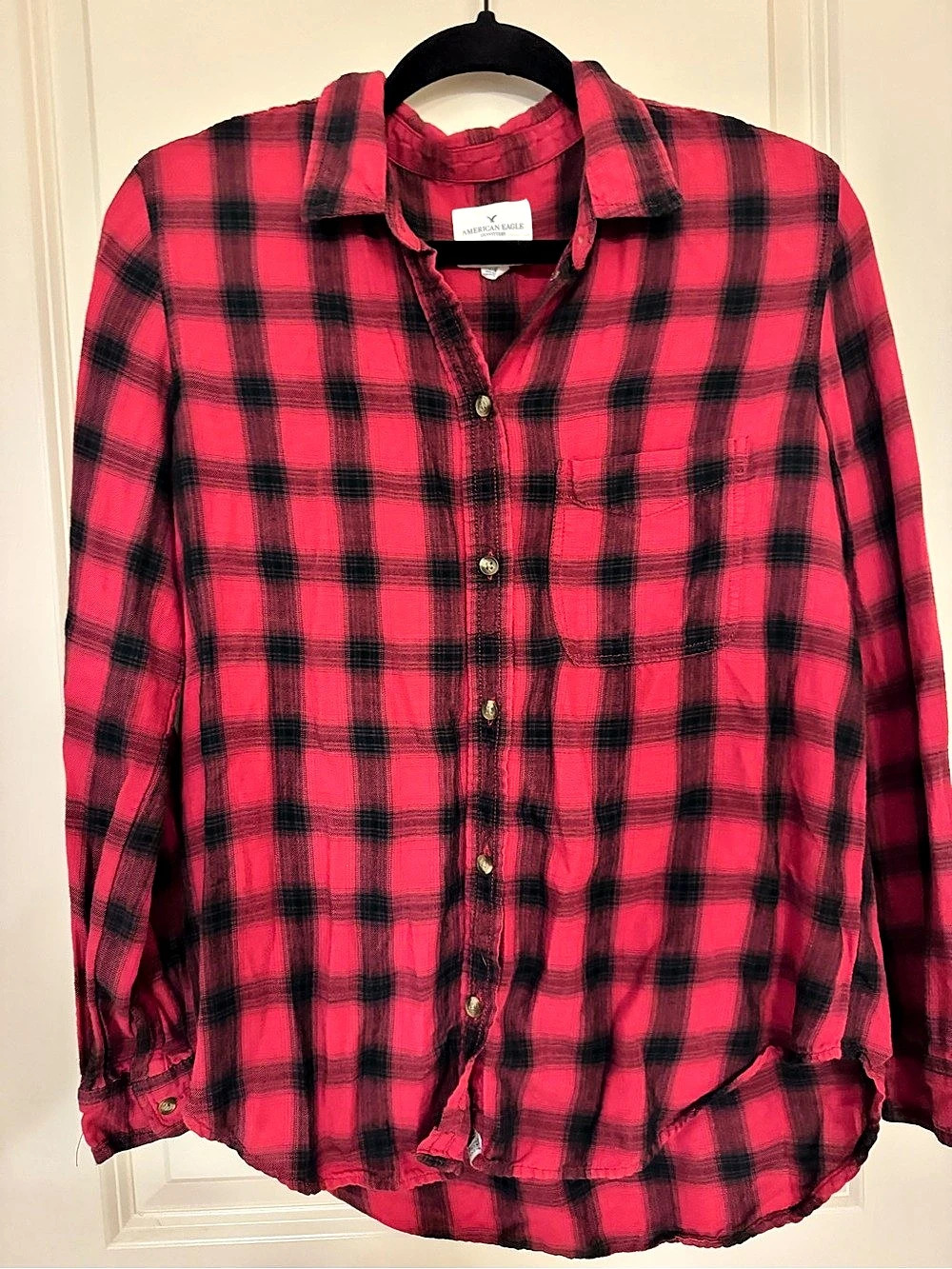 American Eagle Outfitters American Eagle Plaid Flannel Shirt Red & Black Medium